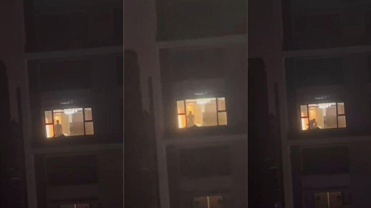 对面楼落地窗偷拍视频爆出 猛男窗前激情挑逗 尺度逆天引爆欲火！封面图