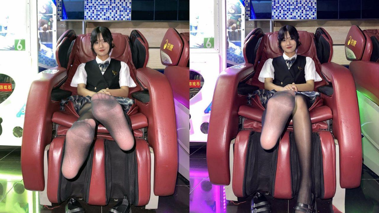 商场调教高颜值美女按摩椅视频流出 黑丝玉足摩挲美脚反差婊撩人全过程！封面图
