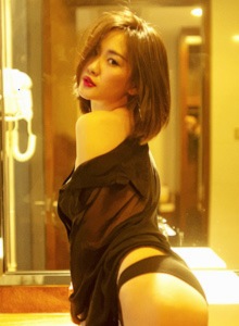 奥特曼原创素人妹子第一次拍吓得直哆嗦加钱蹭臀射