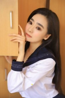 【重磅推荐】甜美性感修长美腿扶着肉棒细细吞吐舔吸啪啪