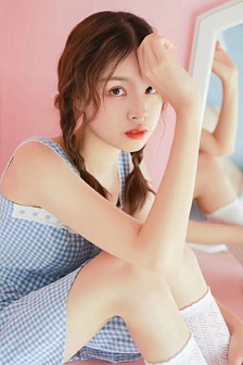 【情侣自拍流出】清纯大学生反差婊『陈可欣』激情丝足JK足交视频曝光！娇甜外表与大胆行为对比惊人！