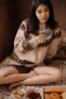 青年男女开房爱爱牛仔短裤妹太主动了很反差主动给男的口活挑逗急不可耐的样子