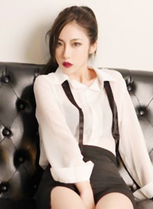 CUS-1501 单身哥哥偷拿妹妹内衣打飞机 被发现后妹妹主动要帮忙 小蜜