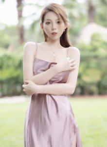 骑车女孩不仅微信要到了也睡到了