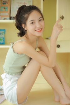 上海银行职员【邓雅文】与男友性爱视频流出，无套后入猛操臀浪翻涌，传教士体位狂插蜜穴
