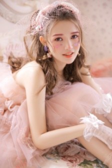 女上司不把我当人看，我就把她当狗干.