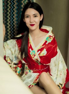 城郊廉价炮房嫖鸡平头大叔刚下班就来城郊廉价炮房嫖J大屁股熟女还给口一口速战速决无套内射