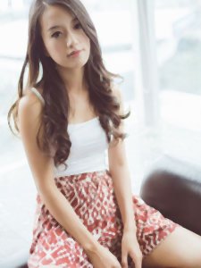【云盘高质露脸泄密】渣男分手求和遭拒，怒曝清纯漂亮翘臀前女友的性爱自拍，私处粉嫩水分足直观欣赏非常炸裂