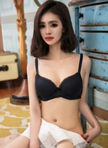 DLDSS-222 混浴溫泉NTR 遇上女友的好閨蜜極致的身材讓我忍不住背德中出SEX 但還沒結婚應該... 沒關係吧