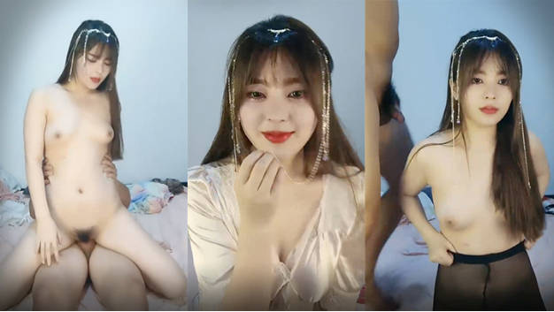 烈 焰 红 唇 完 美 顔 值 甜 美 小 姐 姐 3P淫 乱 ， 异 域 风 情 跪 著 深 喉 口 交 ， 开 档 黑 丝 骑 乘 抽 插 ， 美 女 被 轮 换 著 操1封面图