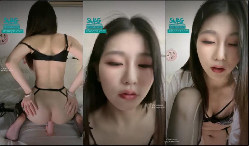 2024年11月，极品大美女，【小野马】，肥男无情抽插，骚穴喷水，漂亮的脸蛋，粉嫩的小穴，不要太迷人！ 03【2 TICKETS】封面图