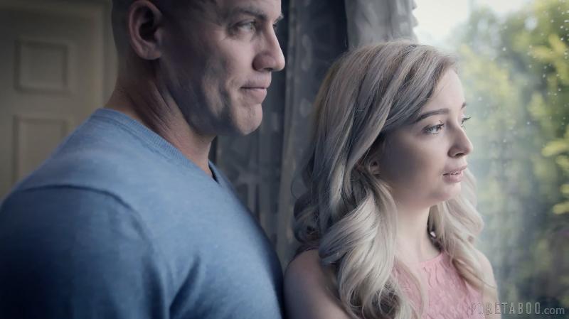 PureTaboo Lexi Lore Daddys Special Hug封面图