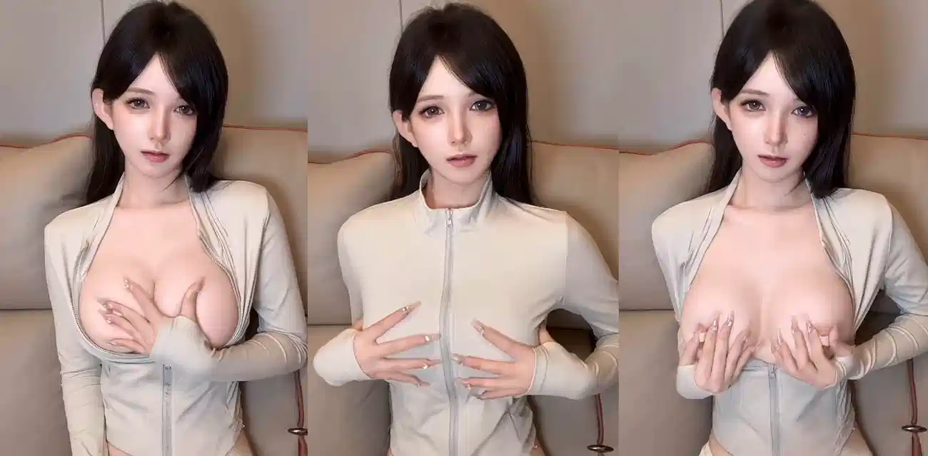 顶级福利姬【Ashyliiii】定制私拍，童颜巨乳美少女掰穴特写，肥美鲍鱼令人垂涎欲滴封面图