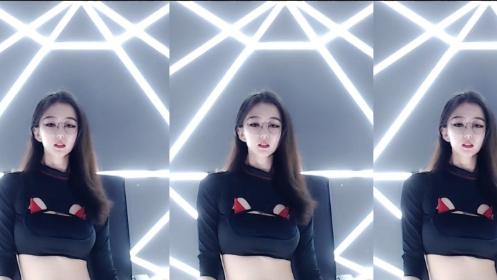 Girl_seven_小柒_85。封面图