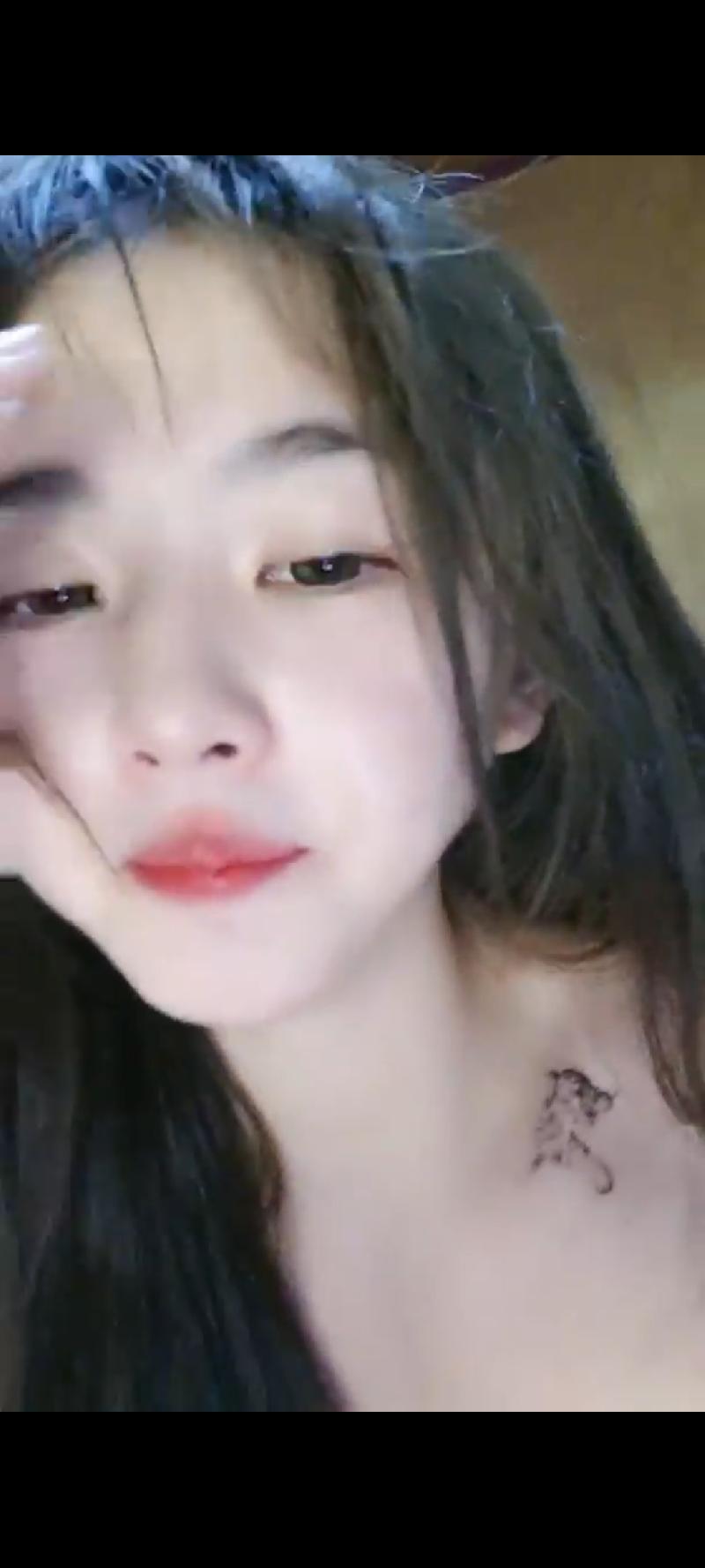 （本土）年轻小妹颜值高玩的也很骚封面图