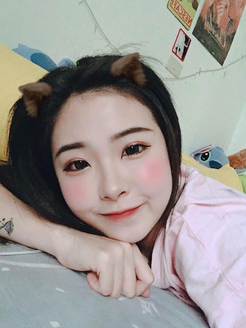 有点好看的小姐姐价格不便宜哦封面图