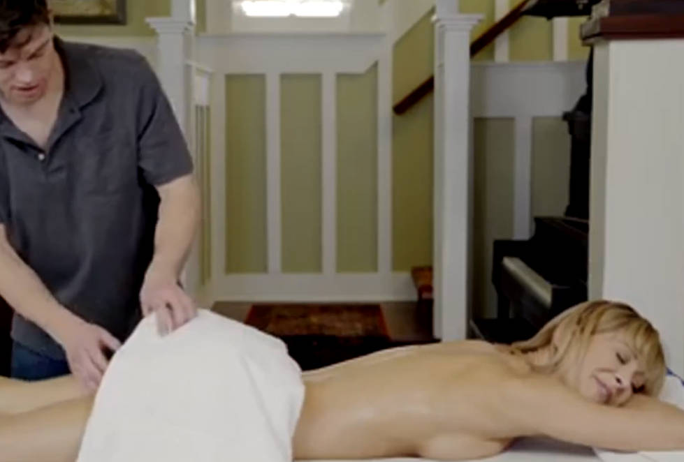 巨乳繼母找來兒女一起大玩3P，兩穴輪流操真爽!封面图