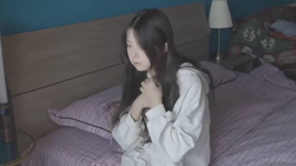 （本土自拍）極品學生 眼鏡妹果然反差_4k封面图