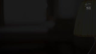 與大叔流汗交絡體液滴落密着性交 吉良鈴 SSNI-698封面图