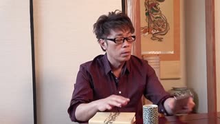 RD-988-CN_寝取られ熟女 妻が旅行中、連れ子の熟れた娘を夜●い 夫の部下に白昼台所で犯●れる五十路妻封面图