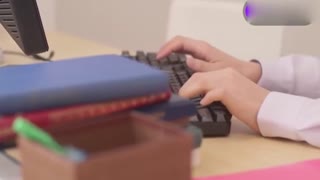 偶像美女互搞蕾丝边封面图