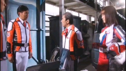 经典剧奥特曼与美少女封面图