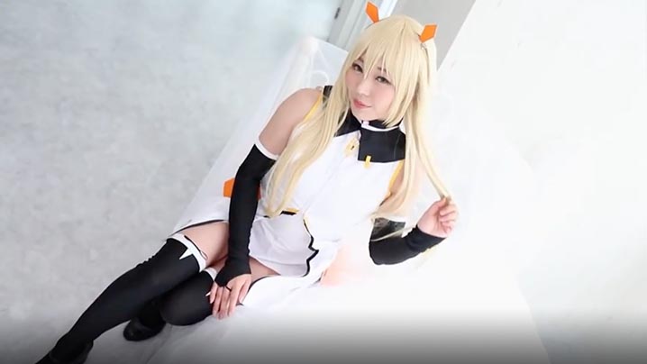 玛丽与所有支持她的当地偶像服装的人轮流做爱当然她还会用coplay角色来为他们服务封面图