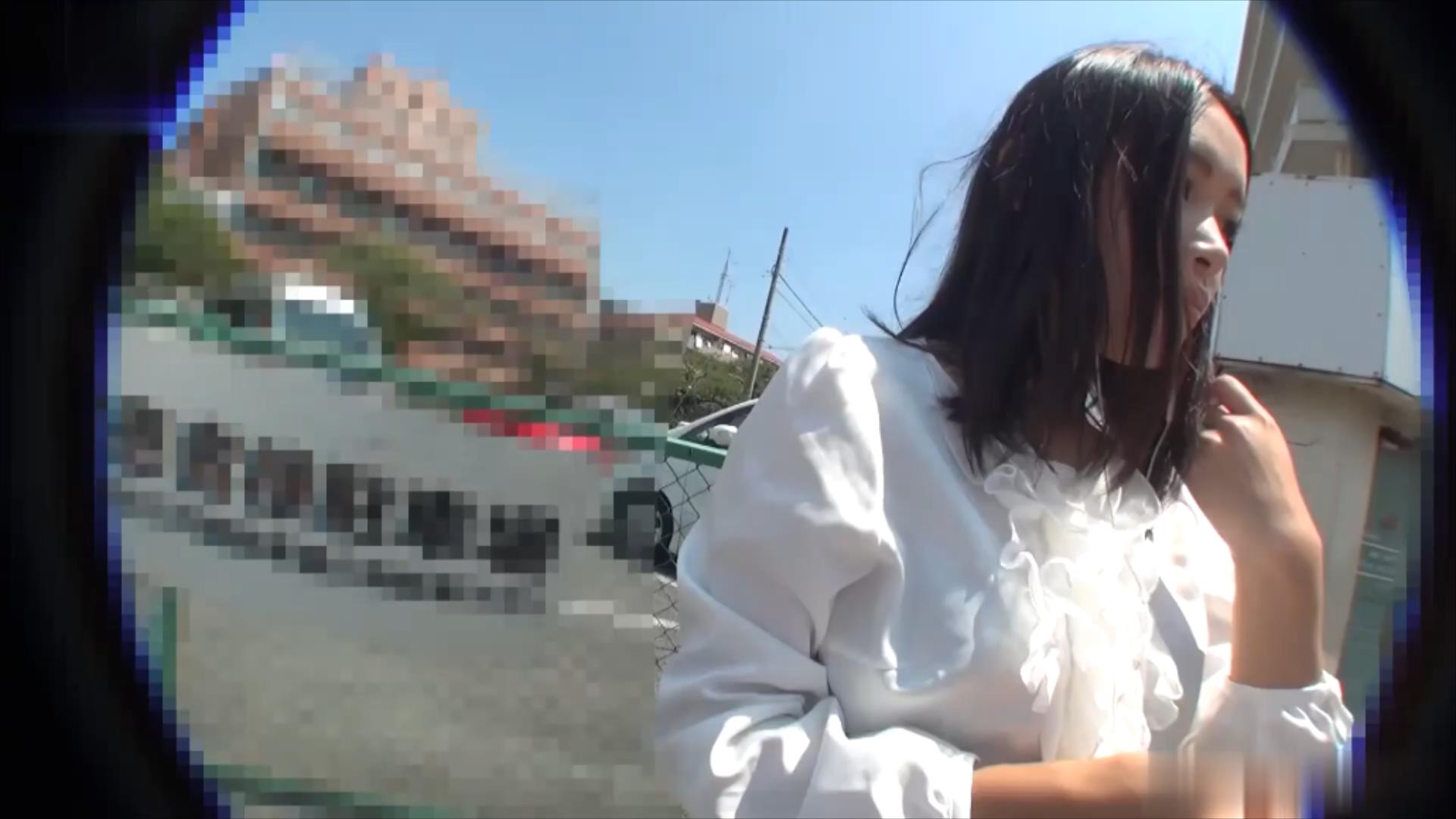 金钱诱惑少妇街上抠逼实拍封面图