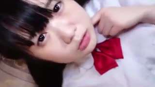 18岁的清瘦美女封面图