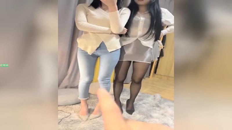 【初戀的香味】榨精少女高價計時房人氣女神雙飛顏值吊打全場蘿莉御姐膚白貌美人間尤物..臀封面图