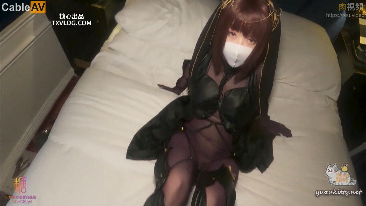 淫女神黑絲足交 柚子貓封面图