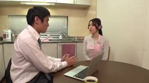 生理上没用的丈夫却有一个美丽的妻子在跟上司同行的温泉酒店里被大屌彻夜猛戳第二天早上就完全堕落了...封面图