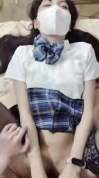 我的乖乖小女友的騷騷嫩穴和床上淫叫封面图