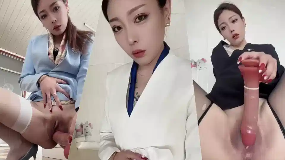 丝袜御姐【小梅】脸穴同框道具自慰啪啪，妩媚身姿，白虎粉穴，少妇中的上等封面图