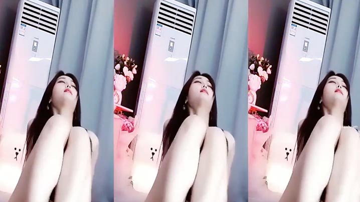 【虎牙极品主播】『思妤』万元定制流出 全裸热舞边跳边扣三点尽露。封面图