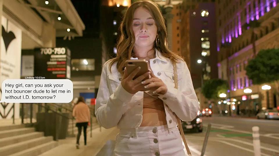 这个小姐姐太勾人了吧，高跟大长腿甜美容颜，翘臀骑乘扑上去大力撞击封面图