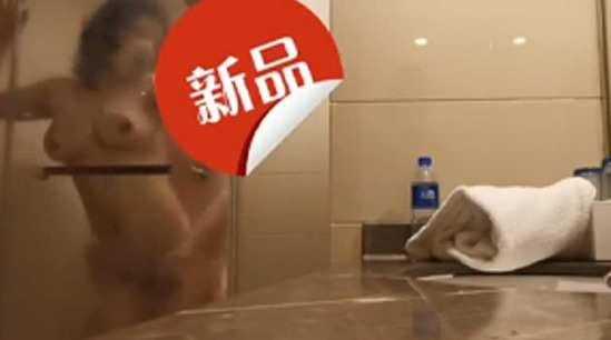 极品身材爆奶白领骚货背着男友被我当越野车开人前人模狗样床上淫水泛滥封面图