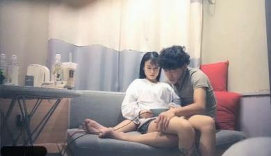 约了2个高颜值花臂嫩妹双飞啪啪封面图