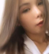 颜值很高身材也很棒的美女主播性感小嫩模大秀封面图