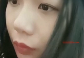 文艺范气质美女大尺度抠逼自慰，浴室洗澡，封面图