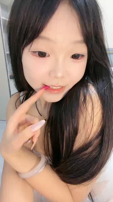 蠢萌宝贝露脸大秀白丝情趣诱惑装扮脱衣有料性感的大奶子揉捏粉嫩骚穴特写展示自慰呻吟看了秒硬刺激封面图