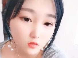 18岁的小狐狸封面图