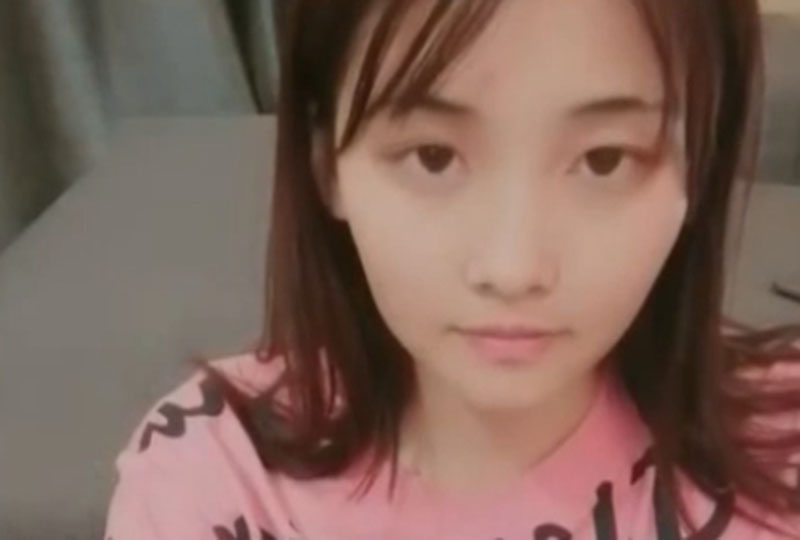 这么年轻就被包养随便玩的。！封面图