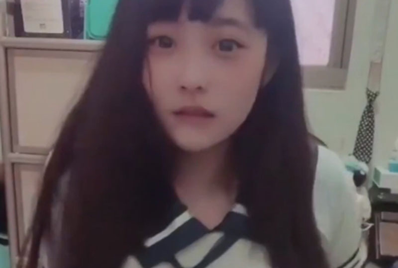 学长人家身体下面好热的。！封面图