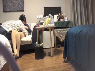 风情万种少妇，自己摆着逼求我插入的封面图