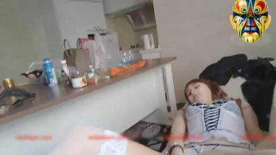 95嫩模第4部白百合先自慰一下被无套内射封面图