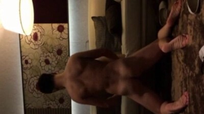 包臀连体裙大长腿美女秘书高级包厢被公司领导在地毯上啪啪潜规则封面图