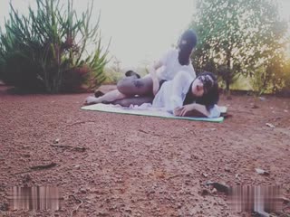 山间小林有点刺激封面图