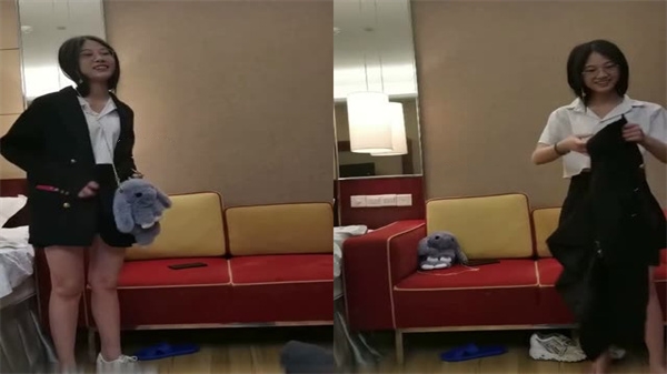 风月寻欢约妹某兼职校花被土豪连续酒店约炮封面图