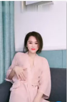 风骚美女小姐姐太寂寞只好在家自慰给大家看封面图